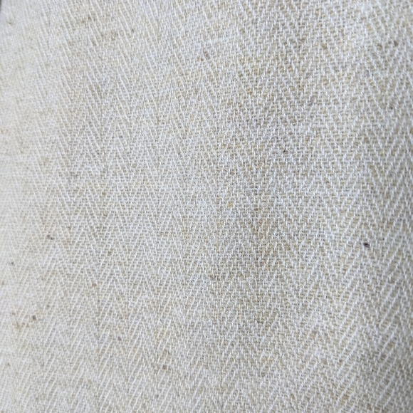 ✨3/$15 Plumeria cream wool blend shorts 9 - Picture 4 of 8